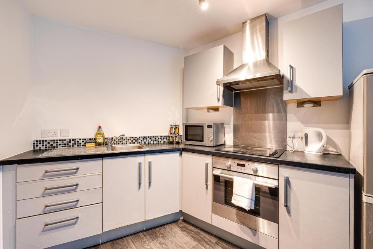 2 Bed Apartment With Balcony Private Parking Near Etihad Stadium, Coop Live Manchester Exterior photo