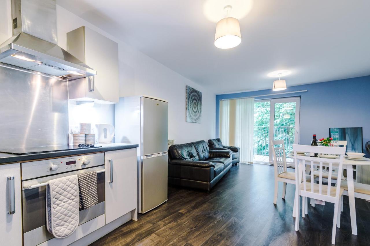 2 Bed Apartment With Balcony Private Parking Near Etihad Stadium, Coop Live Manchester Exterior photo