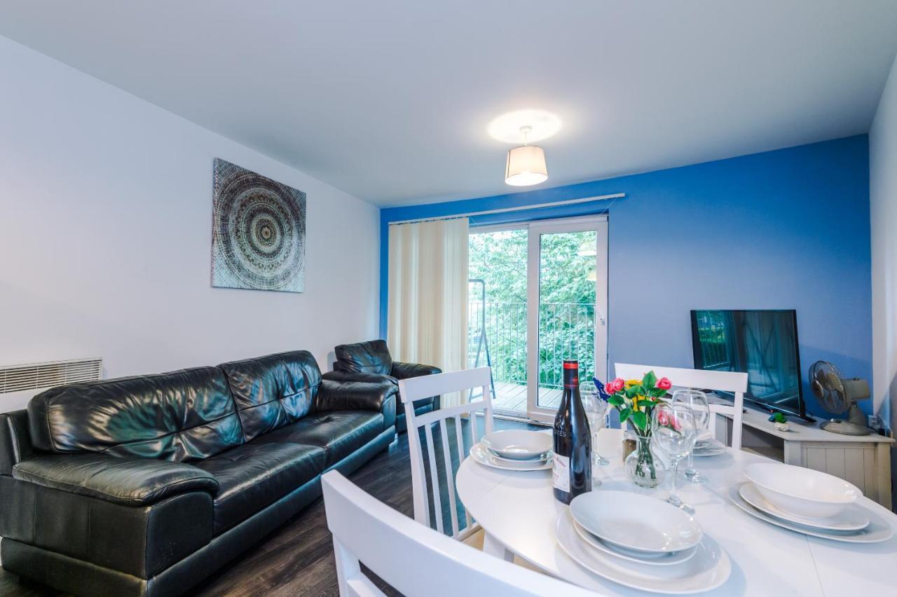 2 Bed Apartment With Balcony Private Parking Near Etihad Stadium, Coop Live Manchester Exterior photo